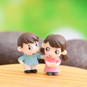 Shy Couple Miniature Garden Toy - Back Garden Nursery