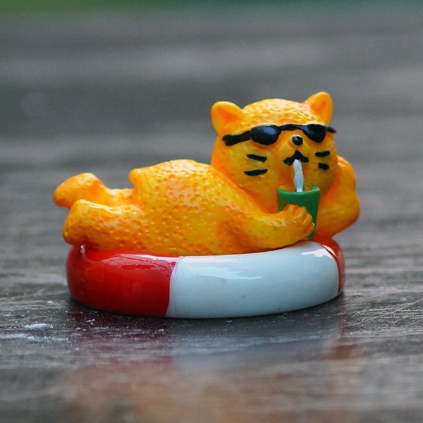 Drinking Cat Animal Fairy Garden Toy - Back Garden Nursery